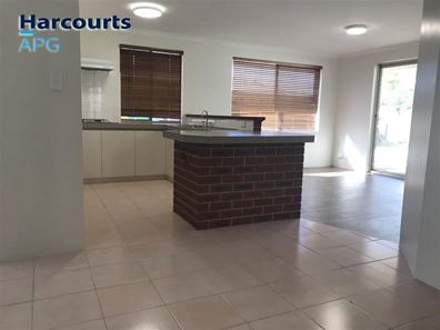 3 Christchurch Place, College Grove WA 6230