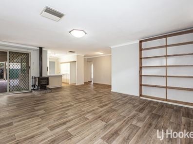 8 Sandalwood Parade, Halls Head WA 6210
