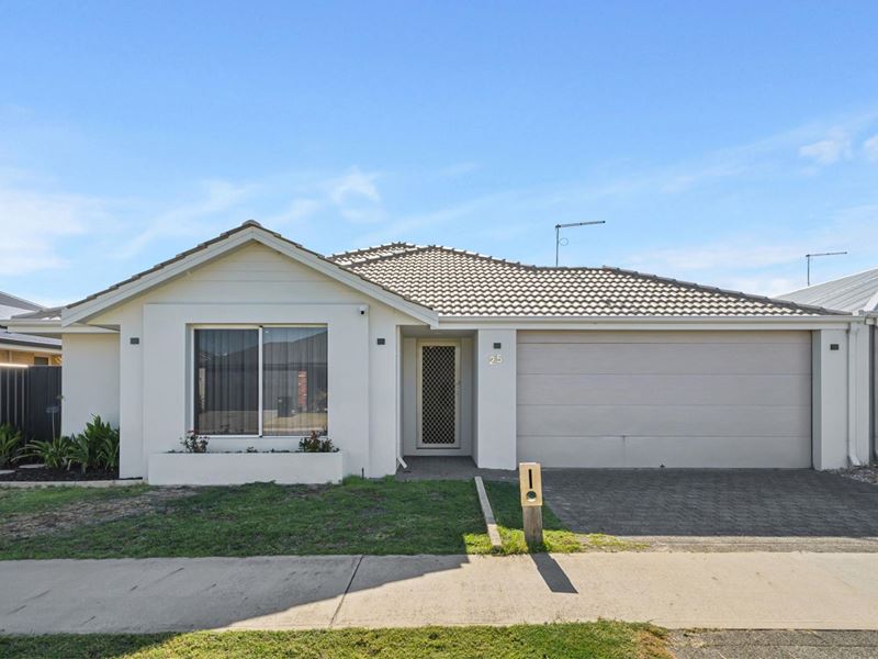 25 Charnwood Grove, Hilbert WA 6112