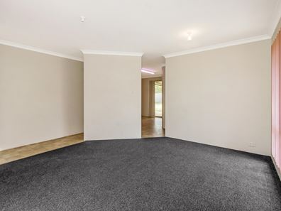 1 Toora Place, Cooloongup WA 6168