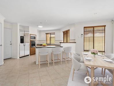 21 Dunnage Court, Atwell WA 6164