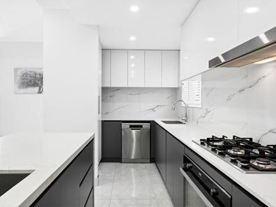 17 Barnevelder Bend, Southern River WA 6110