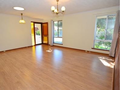 3/7 Kerry  Street, Dianella WA 6059