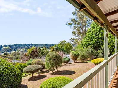 11 Hillcrest Rise, Bridgetown WA 6255