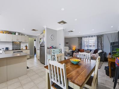 4 Trythall Place, Hannans WA 6430