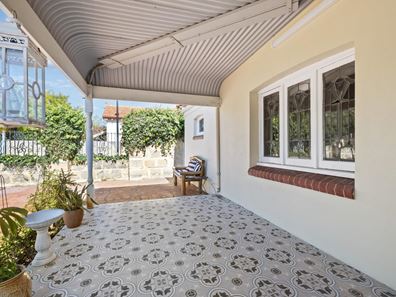 139 Sixth Avenue, Inglewood WA 6052