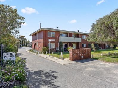 24/4 Minchinson Street, Shoalwater WA 6169