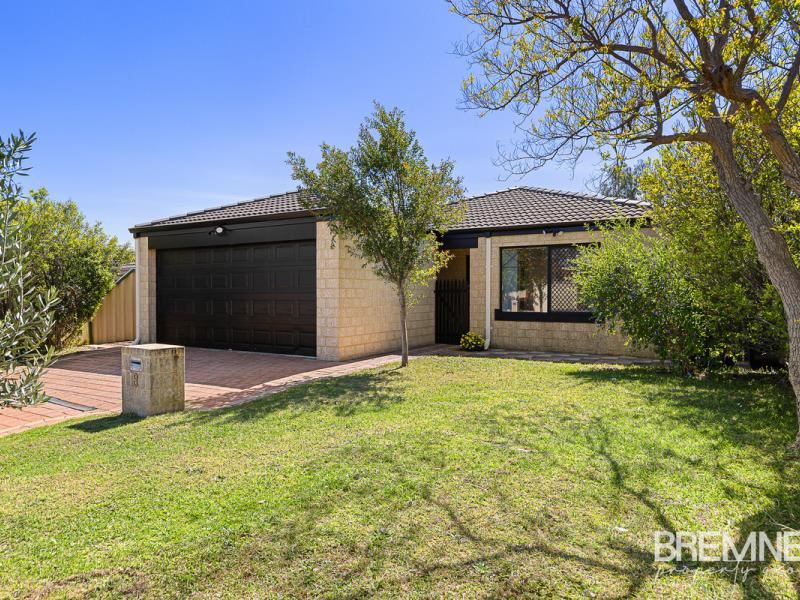 8 Warrior Pass, Bertram WA 6167