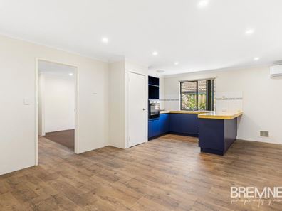 8 Warrior Pass, Bertram WA 6167