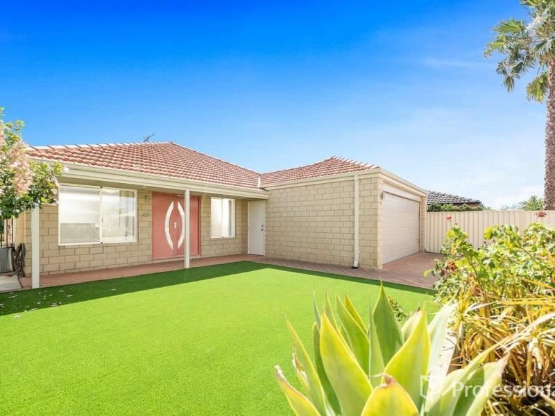 11 Flynn Street, Canning Vale WA 6155