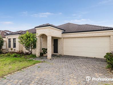 67 Oakdene Drive, Madeley WA 6065