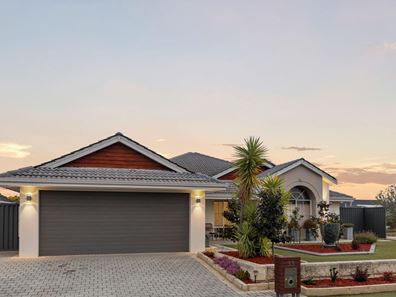 33 Pirianda Way, Aveley WA 6069