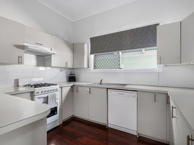 21 Lewis Street, Lamington WA 6430