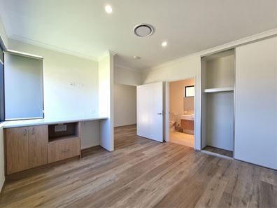 23 Lawrence Way, Byford WA 6122