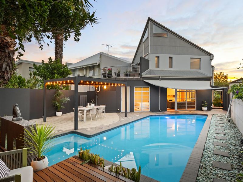 8 Highlands Road, North Perth WA 6006
