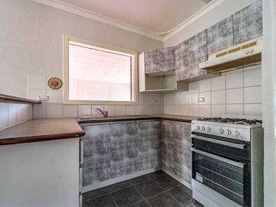 2 Pictor Court, Rockingham WA 6168