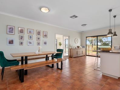 14 Puri Road, Hannans WA 6430