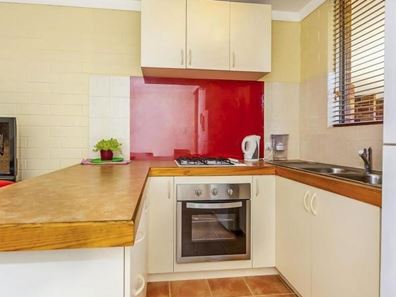 25F/47 Herdsman Parade, Wembley WA 6014