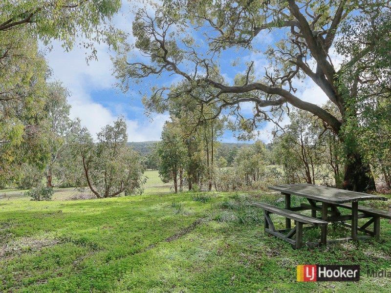 1120 Berry Road, Gidgegannup