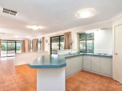 6 Sherbrooke Retreat, Ellenbrook WA 6069