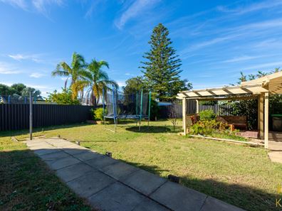 3 Thetis Pl, Cooloongup WA 6168