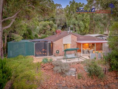 11 Lobelia Street, Roleystone WA 6111