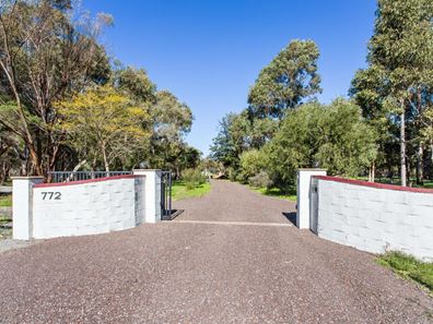 772 Rowley Road, Oakford WA 6121