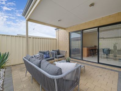 14c Findon Crescent, Westminster WA 6061