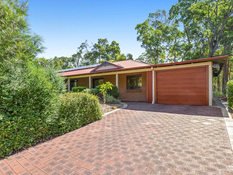 28 Clipson Crescent, Mundaring WA 6073