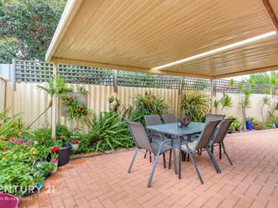 2/19 Bernice Way, Thornlie WA 6108