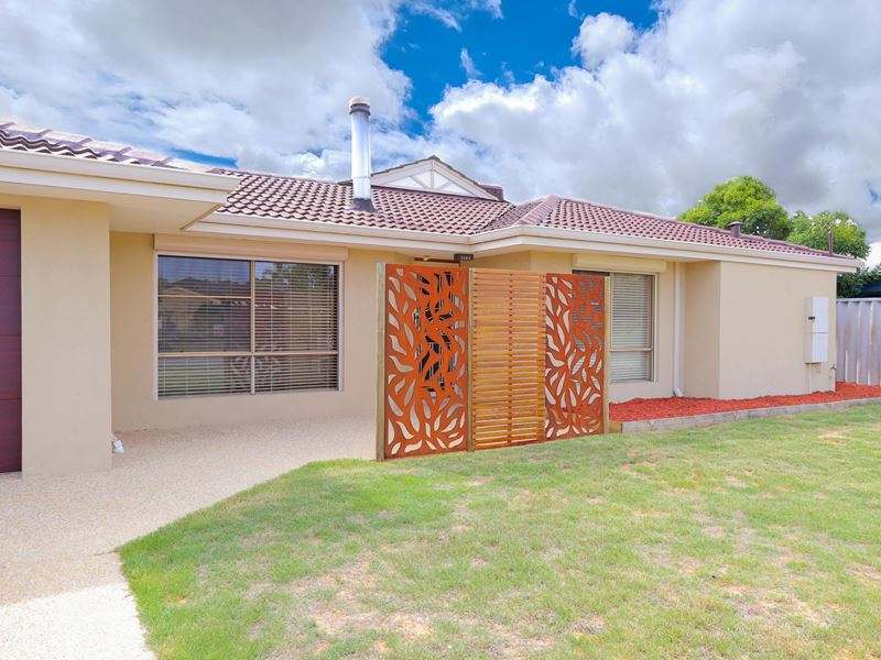 10 Coronata Dr, Warnbro WA 6169