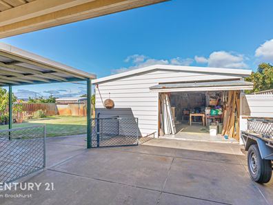 66 Berehaven Avenue, Thornlie WA 6108