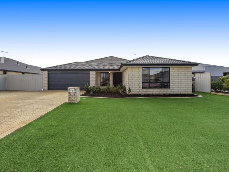8 Melilla Terrace, Secret Harbour WA 6173