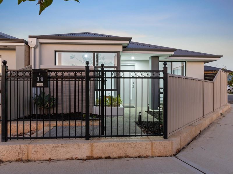 39 Marwood Circuit, Success WA 6164