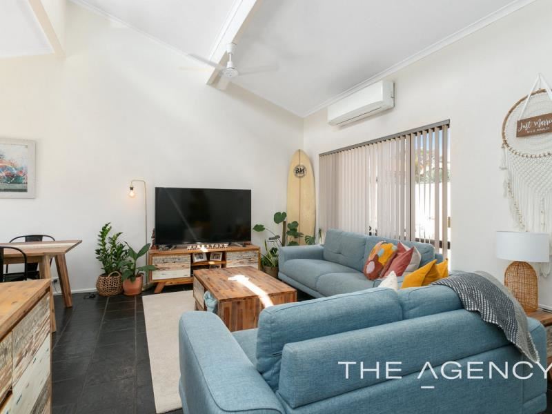 6 Moira Lane, Scarborough