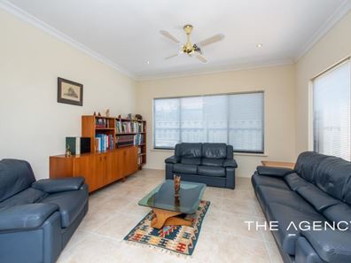 14B Waratah Mews, Hillarys WA 6025