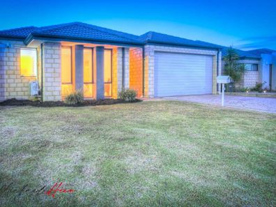 14 Hoypoy Gardens, Darch WA 6065