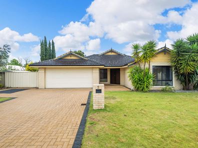 2 Dunbar Way, Canning Vale WA 6155
