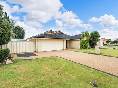 2 Dunbar Way, Canning Vale WA 6155