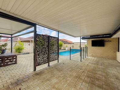 2 Dunbar Way, Canning Vale WA 6155