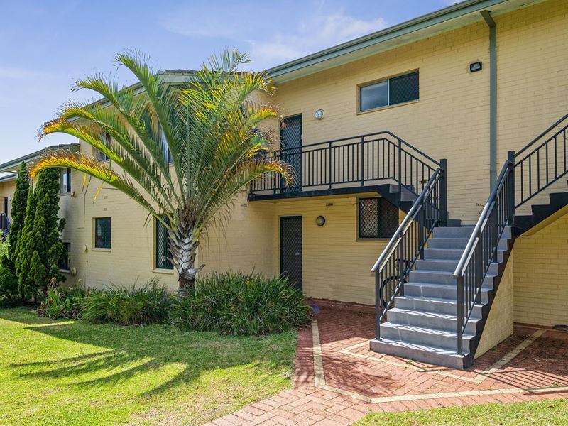 15/17 Stanley Street, Scarborough WA 6019