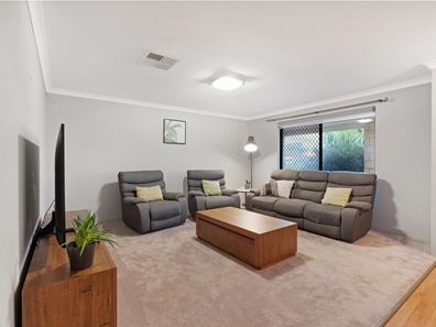 1 Crowlin Gardens, Seville Grove WA 6112