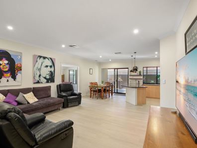 7 Satine Turn, Aveley WA 6069