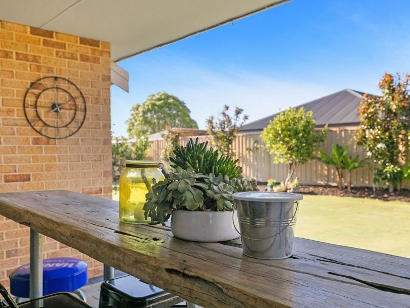 35 Giglia Drive, Sinagra