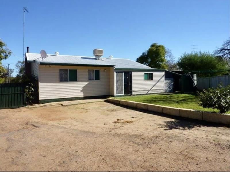 71 Goyder Street, Corrigin