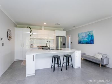 6A Westerly Crescent, Heathridge WA 6027