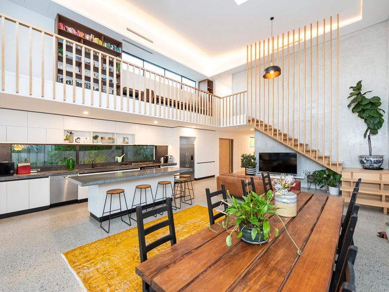 21B Traylen Road, Bayswater