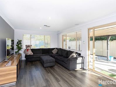 14 Yandal Crescent, Ballajura WA 6066