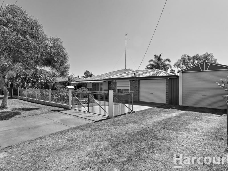 21 Steerforth Drive, Coodanup