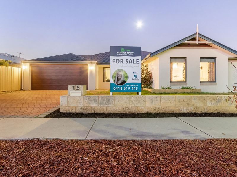 15 Bordeaux Parade, Piara Waters WA 6112
